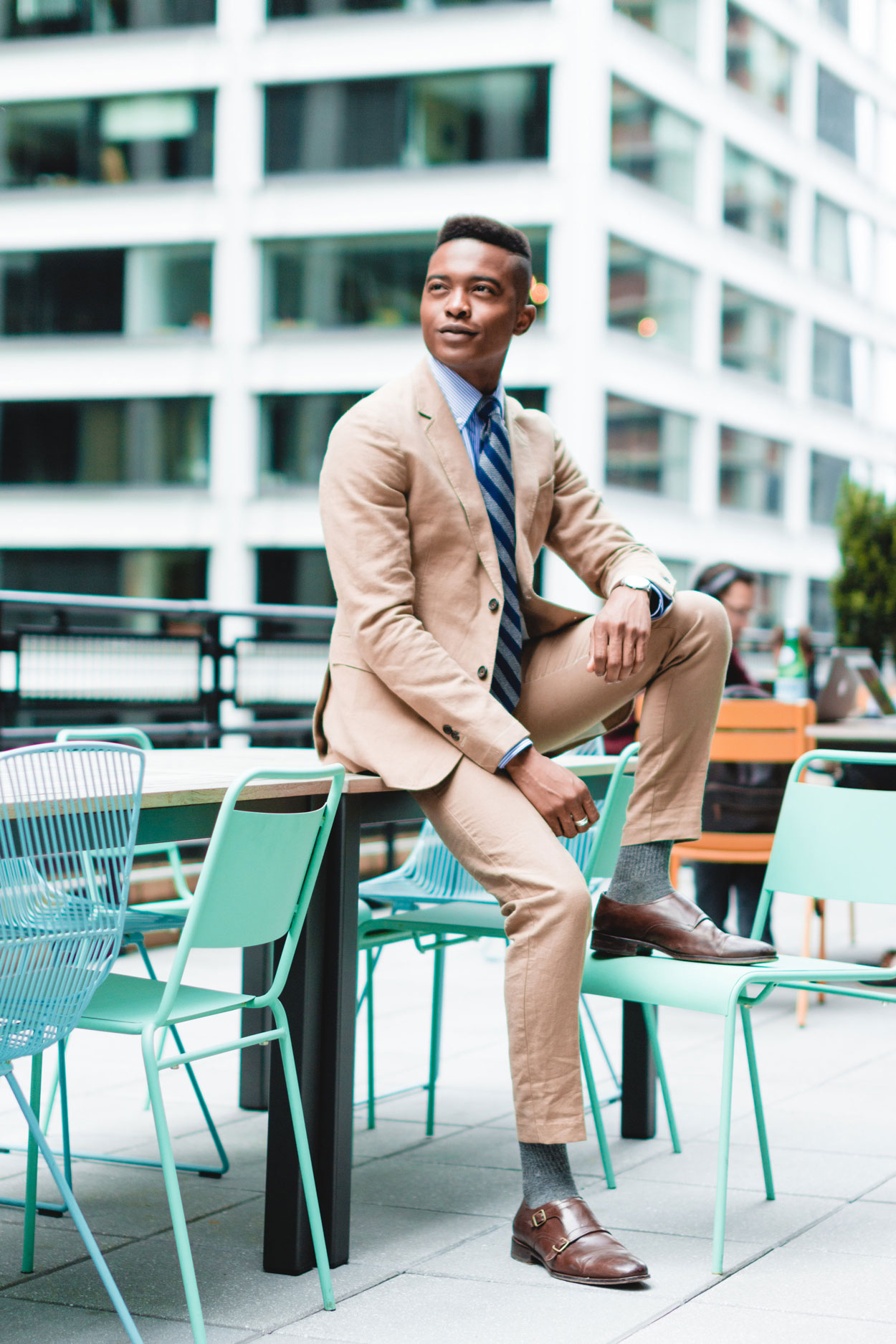 How to Dress for a Job Interview in Summer